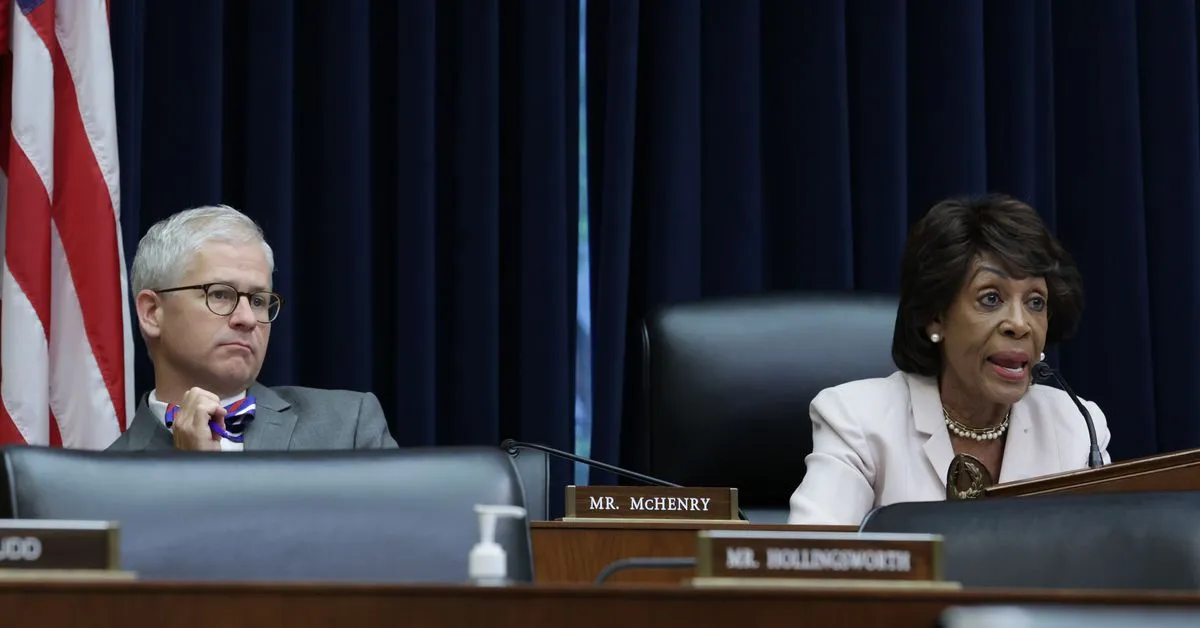 PayPal’s Stablecoin Launch Draws Concern from Rep. Maxine Waters
